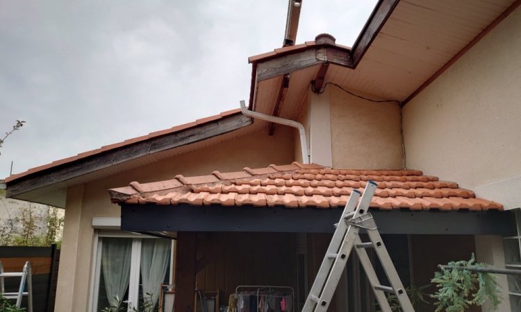 Mise en place d'un puit de lumière VELUX à Lormont